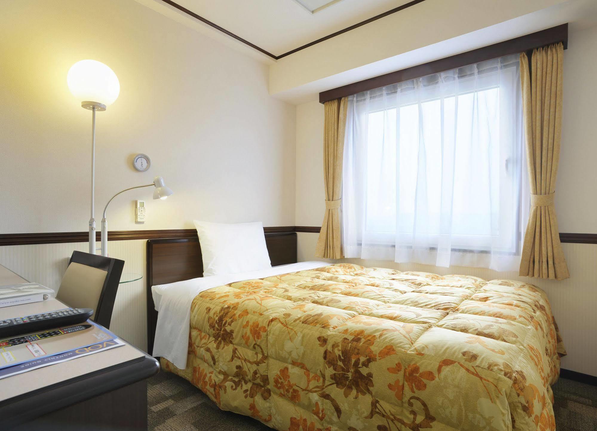 Toyoko Inn Sendai Nishi-Guchi Hirose-Dori Kültér fotó