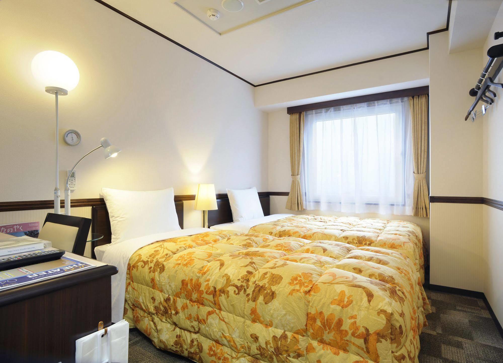 Toyoko Inn Sendai Nishi-Guchi Hirose-Dori Kültér fotó